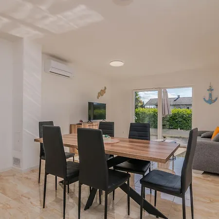 Martina 1 By Interhome Apartamento