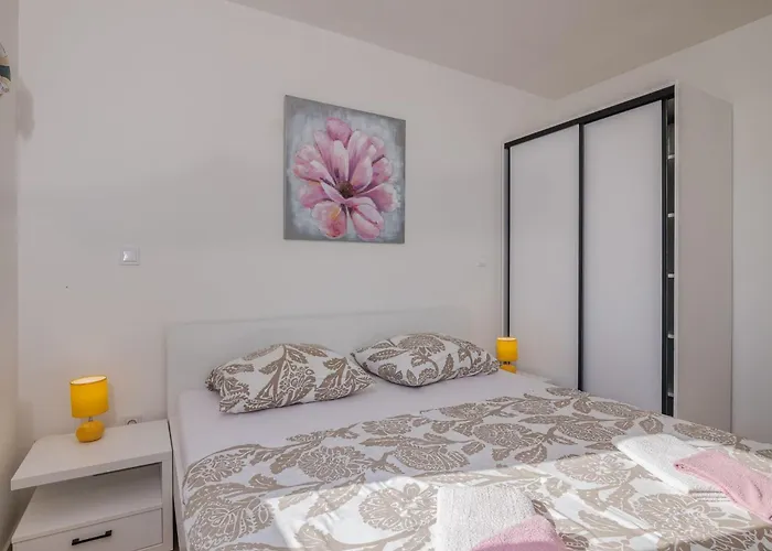 Apartamento Martina 1 By Interhome